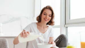 Подробнее о статье Вся правда о молоке: вот как на самом деле оно влияет на здоровье